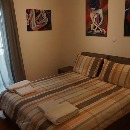 Апартаменты Georgina's Cozy -metropolitan Hospital- Пирей